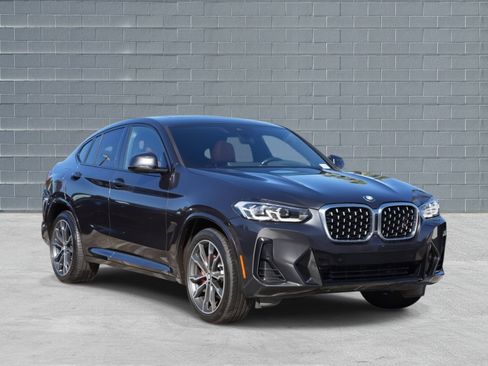 Used 2022 BMW X4 xDrive30i image 1
