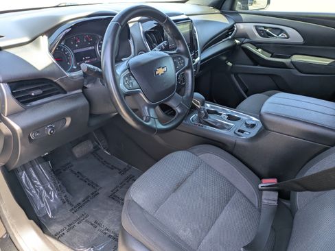 Used 2023 Chevrolet Traverse LT FWD image 25