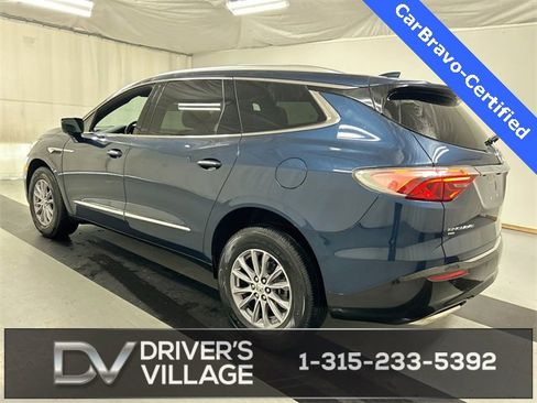 Certified 2024 Buick Enclave Essence image 7