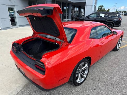 Used 2020 Dodge Challenger R/T w/ Cold Weather Group RWD image 81