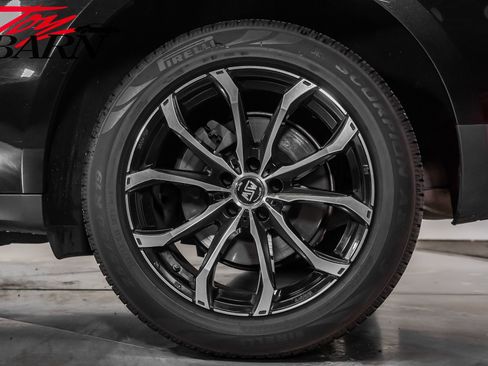 Used 2021 Porsche Macan S image 16