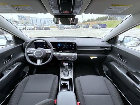 New 2026 Hyundai Kona SE AWD/4WD image 16