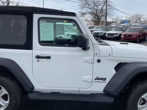 Used 2023 Jeep Wrangler Sport S image 14