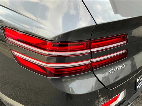 Used 2023 Genesis GV80 2.5T w/ Prestige Package image 27