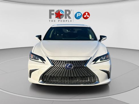 Used 2019 Lexus ES 300h image 8