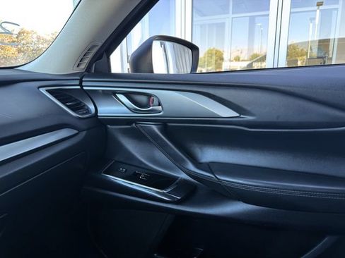 Used 2016 MAZDA CX-9 Touring FWD image 28
