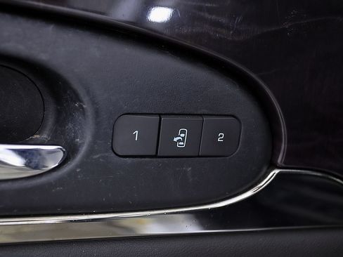 Used 2017 Buick Enclave Leather FWD image 22