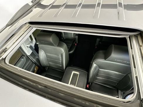 Used 2019 GMC Yukon Denali w/ Denali Ultimate Package AWD/4WD image 12
