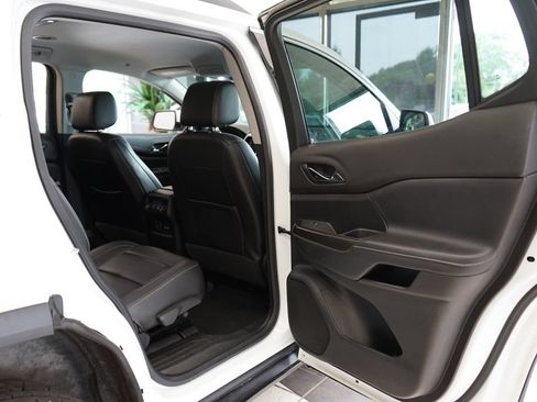 Used 2020 GMC Acadia SLT AWD/4WD image 45
