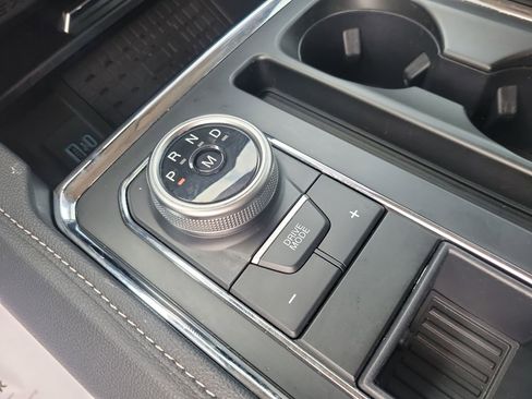 Used 2023 Ford Expedition XLT RWD image 28