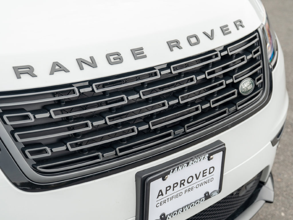 Certified 2026 Land Rover Range Rover Velar Dynamic SE AWD/4WD image 16