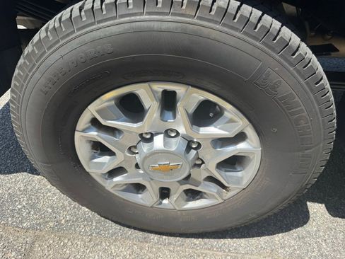 Certified 2025 Chevrolet Silverado 2500 LT w/ All Star Edition AWD/4WD image 19