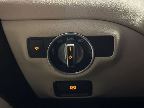 Used 2018 Mercedes-Benz CLA 250 4MATIC image 31