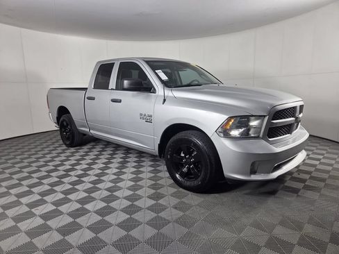 Used 2019 RAM 1500 Express RWD image 3