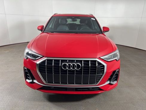 Certified 2023 Audi Q3 2.0T Premium Plus w/ Premium Plus Package image 2