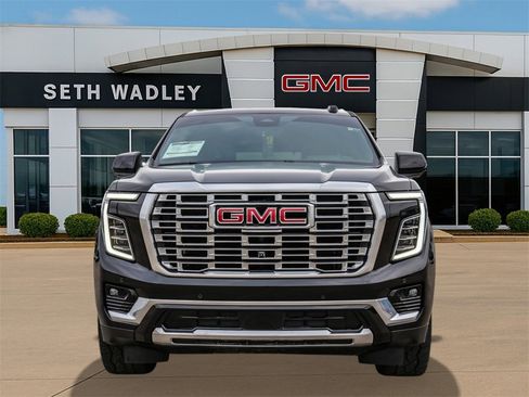 New 2026 GMC Yukon Denali w/ Denali Reserve Package image 2