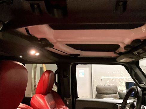 Used 2024 Jeep Wrangler Unlimited Rubicon 392 image 29