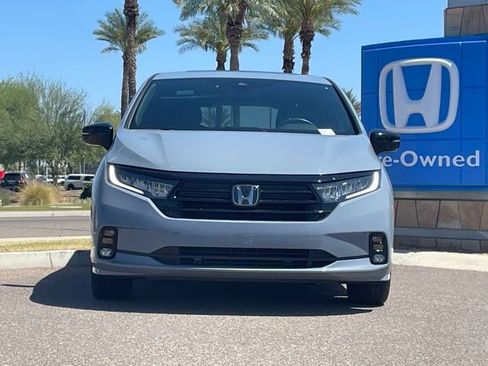 Used 2024 Honda Odyssey Sport image 4