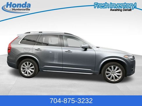 Used 2016 Volvo XC90 T6 Momentum AWD/4WD image 9