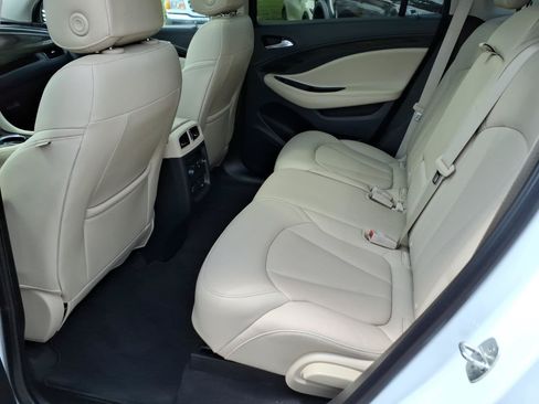 Used 2019 Buick Envision Essence AWD/4WD image 25
