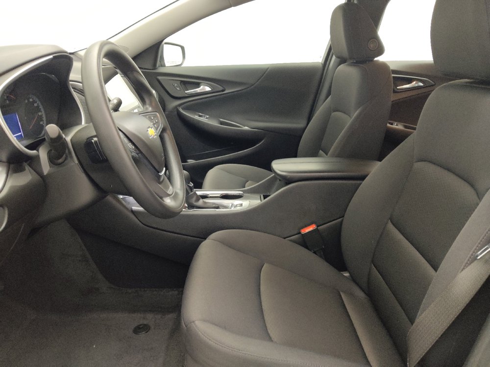 Used 2025 Chevrolet Malibu LT FWD image 17