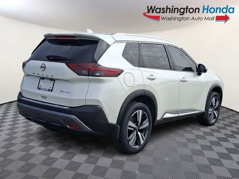 Used 2023 Nissan Rogue SL w/ SL Premium Package image 6