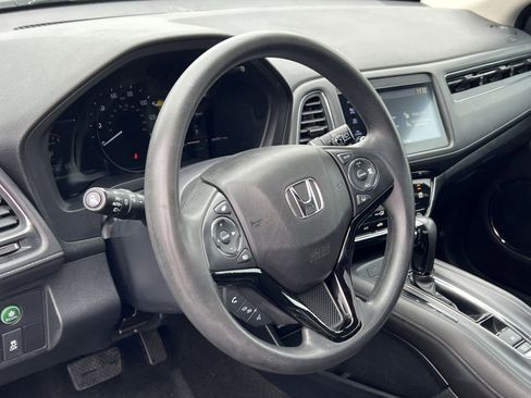 Used 2022 Honda HR-V EX image 17