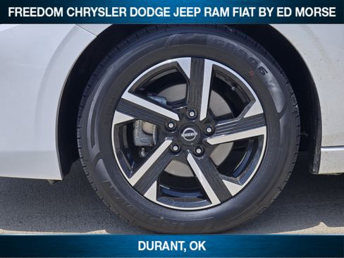 Used 2024 Nissan Sentra SV FWD image 7