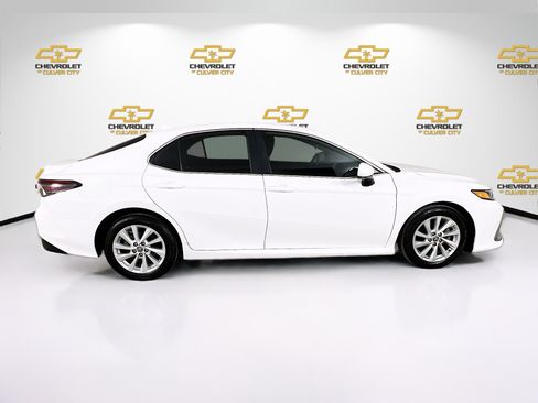 Used 2021 Toyota Camry LE w/ Carpet Mat Package (TMS) image 8