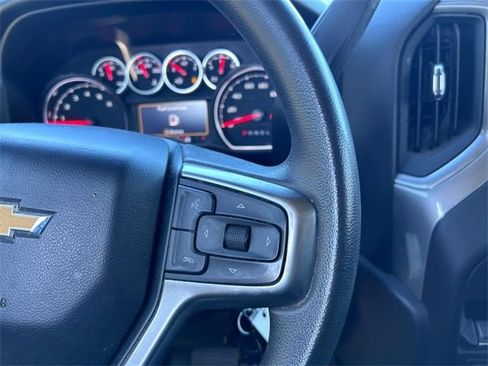 Used 2021 Chevrolet Silverado 2500 Custom w/ Custom Value Package image 11