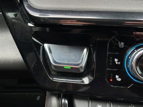 Used 2022 GMC Sierra 1500 AT4 w/ AT4 Premium Package image 26