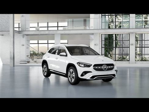 Certified 2026 Mercedes-Benz GLA 250 4MATIC image 5