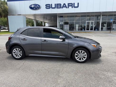 Used 2024 Toyota Corolla SE FWD image 2