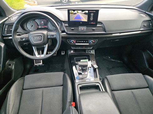 Used 2022 Audi SQ5 Premium w/ Convenience Package image 10
