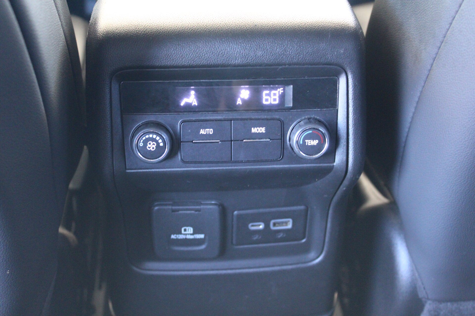 Used 2023 GMC Acadia SLT FWD image 30