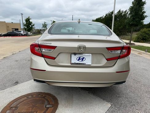 Used 2019 Honda Accord LX image 6
