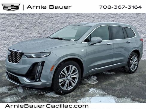 Used 2024 Cadillac XT6 Premium Luxury image 10