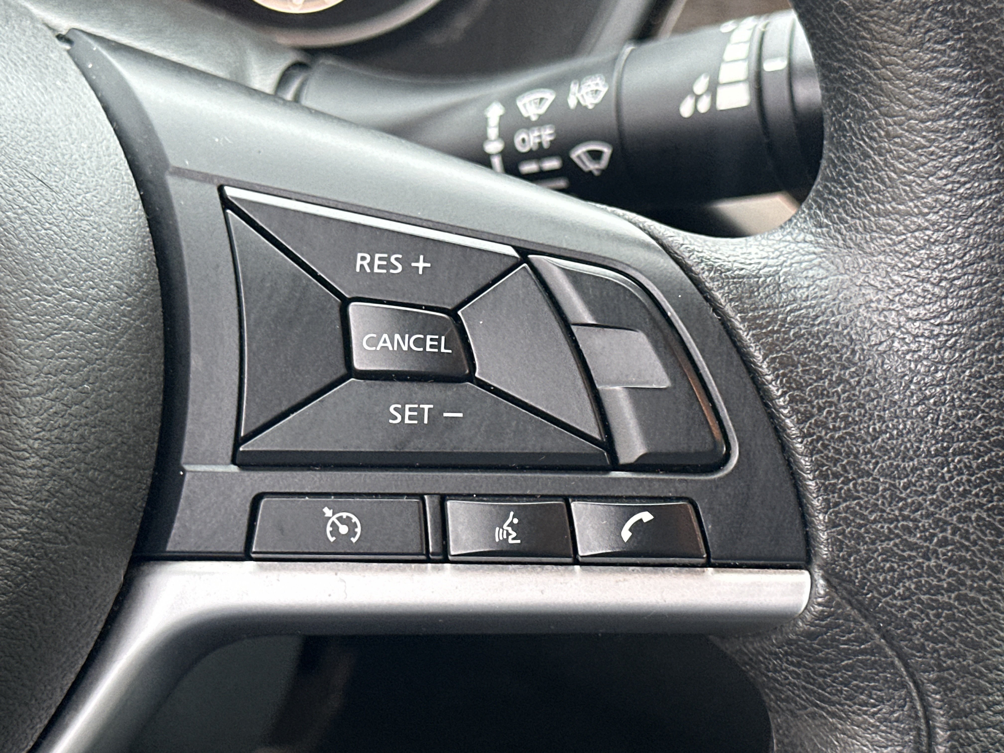 Used 2024 Nissan Altima 2.5 SV FWD image 25