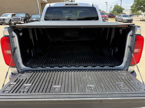 Used 2019 Chevrolet Colorado LT AWD/4WD image 29