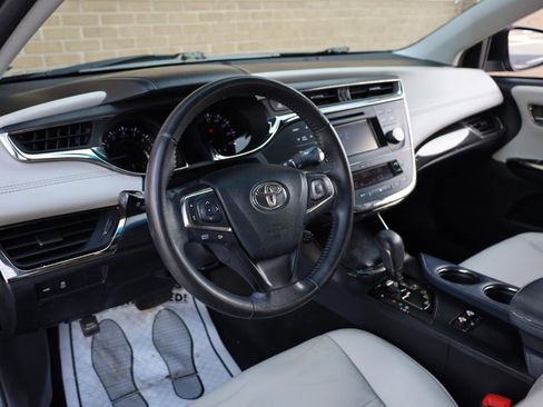 Used 2013 Toyota Avalon XLE FWD image 13