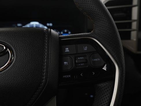 Used 2026 Toyota Sequoia Capstone image 30