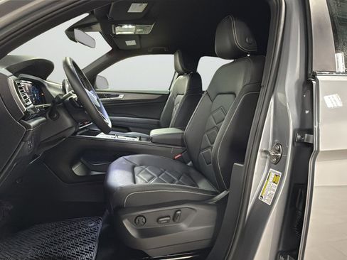 New 2026 Volkswagen Atlas Cross Sport SE AWD/4WD image 15