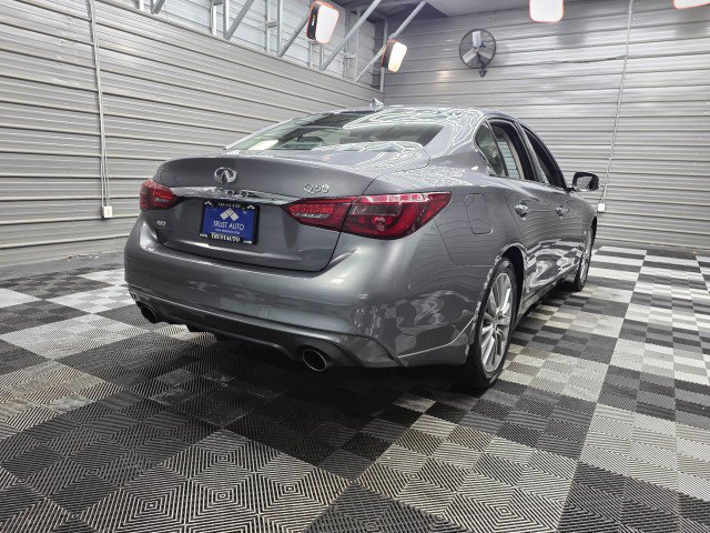 Used 2018 INFINITI Q50 Luxe w/ Cargo Package (L95) AWD/4WD image 6
