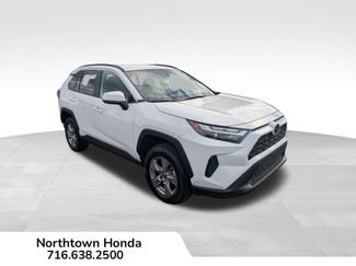 Used 2025 Toyota RAV4 XLE video 1