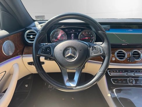 Used 2018 Mercedes-Benz E 300 image 17
