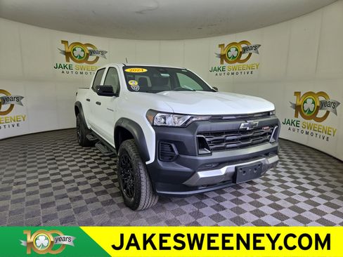 Certified 2024 Chevrolet Colorado Trail Boss w/ Safety Package AWD/4WD image 1