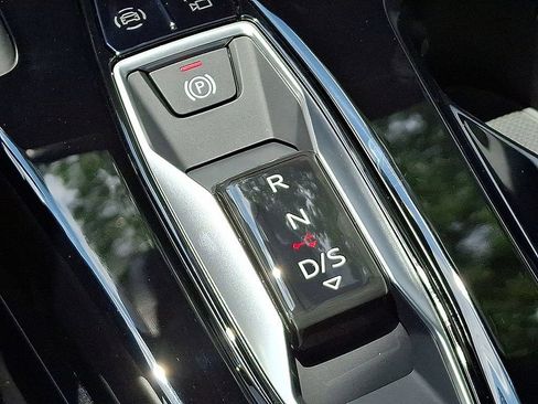 Used 2025 Audi Q5 Premium w/ Convenience Package AWD/4WD image 7