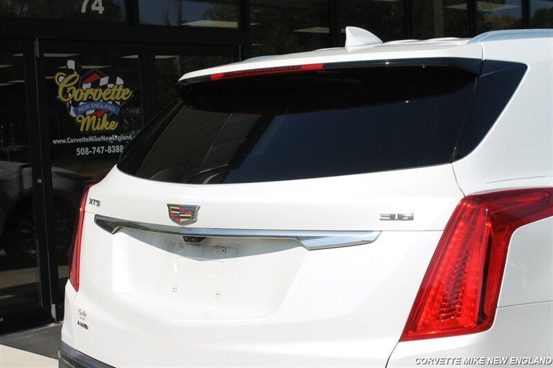 Used 2017 Cadillac XT5 Platinum w/ Driver Assist Package AWD/4WD image 17