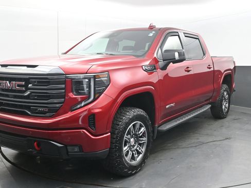 Used 2024 GMC Sierra 1500 AT4 w/ Technology Package image 4