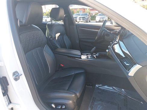 Used 2019 BMW 540i 540i w/ M Sport Package image 10